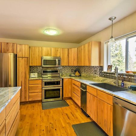 Hillside Anchorage Home By Hiking And Biking Trails! Esterno foto