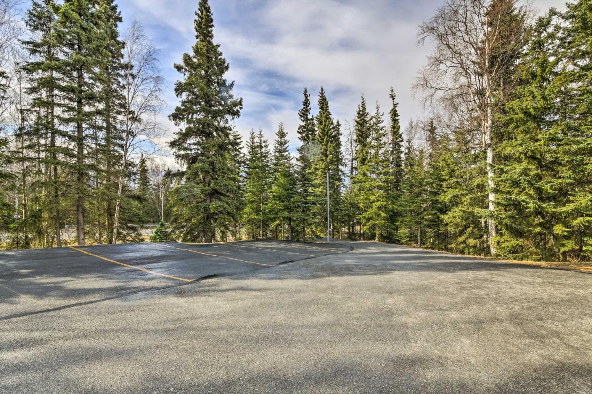 Hillside Anchorage Home By Hiking And Biking Trails! Esterno foto